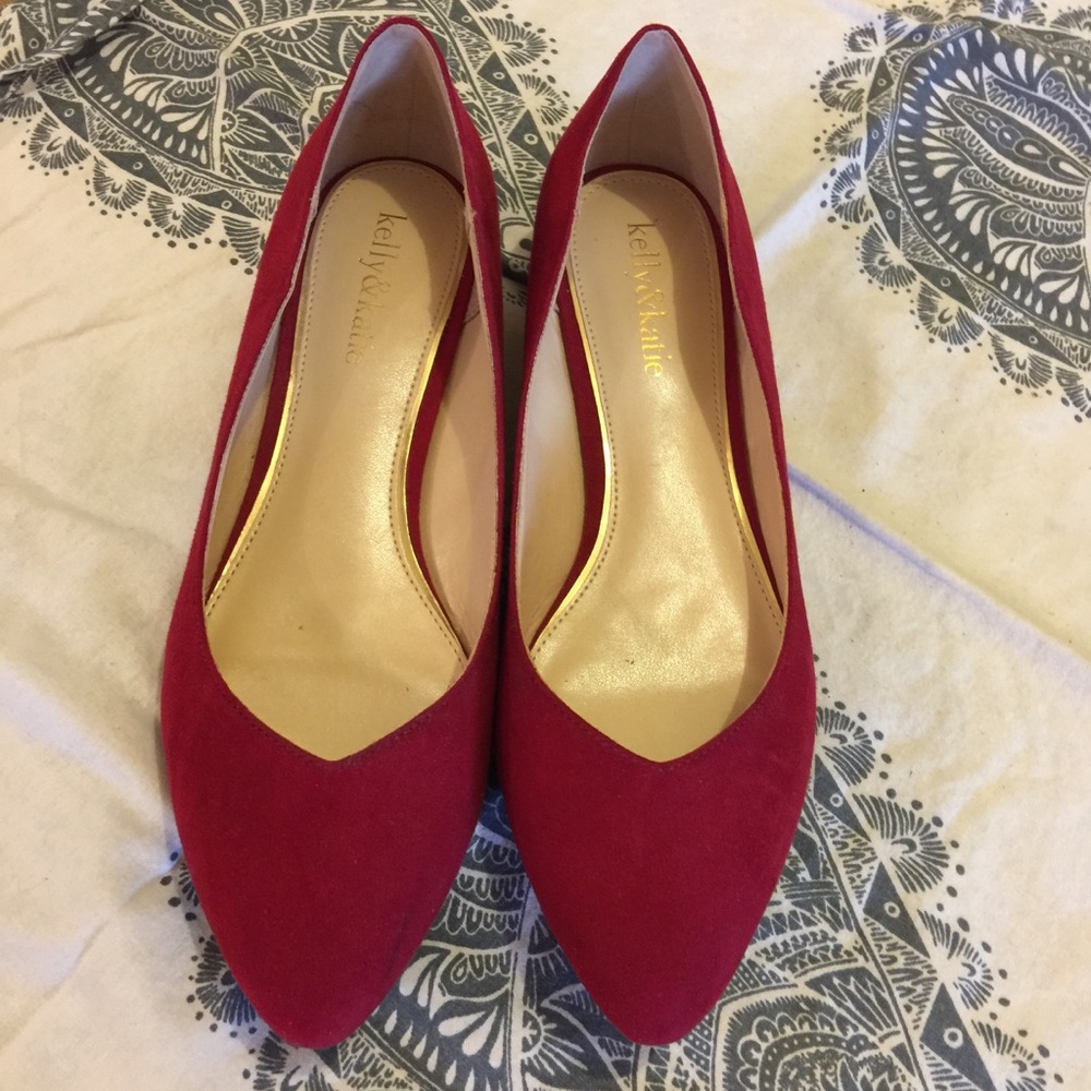 Kelly & Katie maroon flats